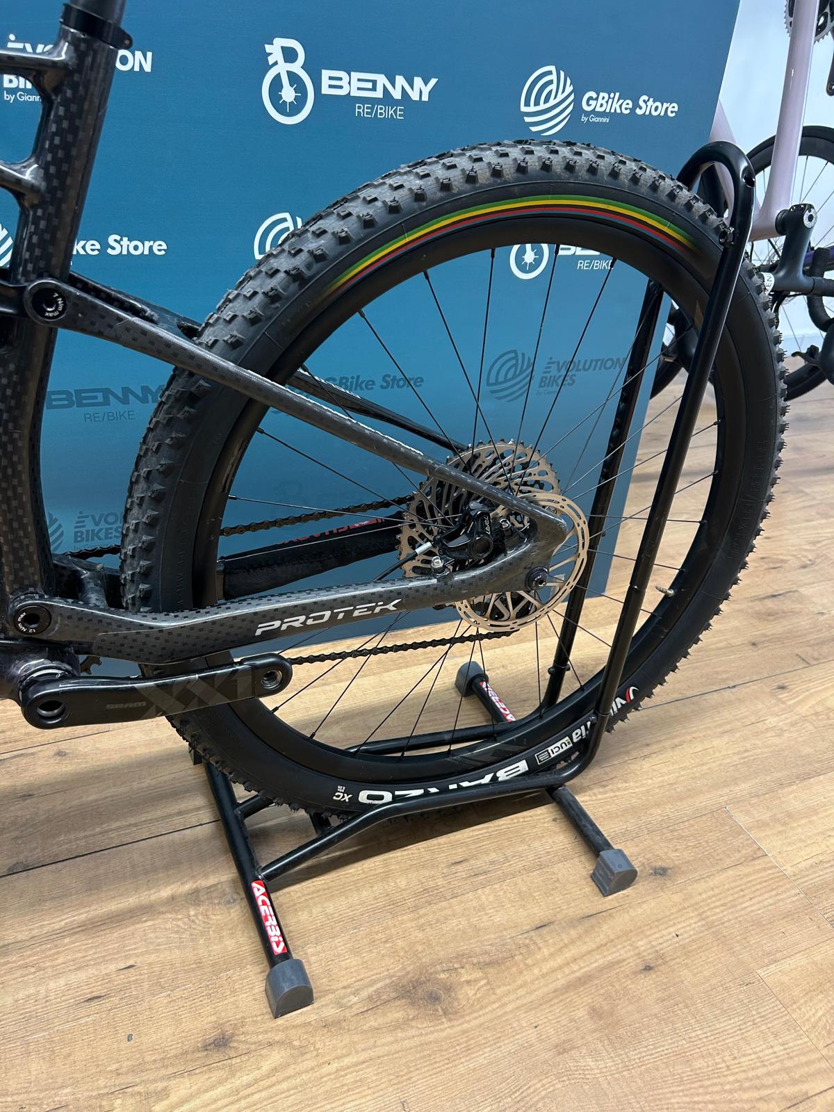 Protek Futura Limited Edition Taglia L - Usata