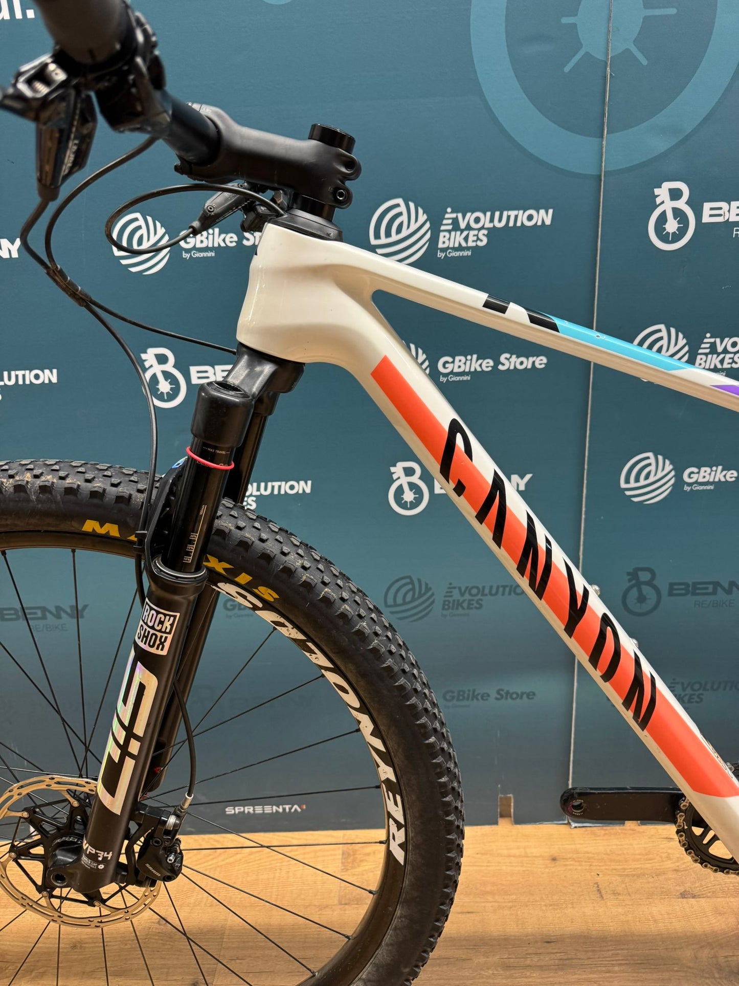 Canyon übersteigt die GX AXS-Größe S - Gebraucht