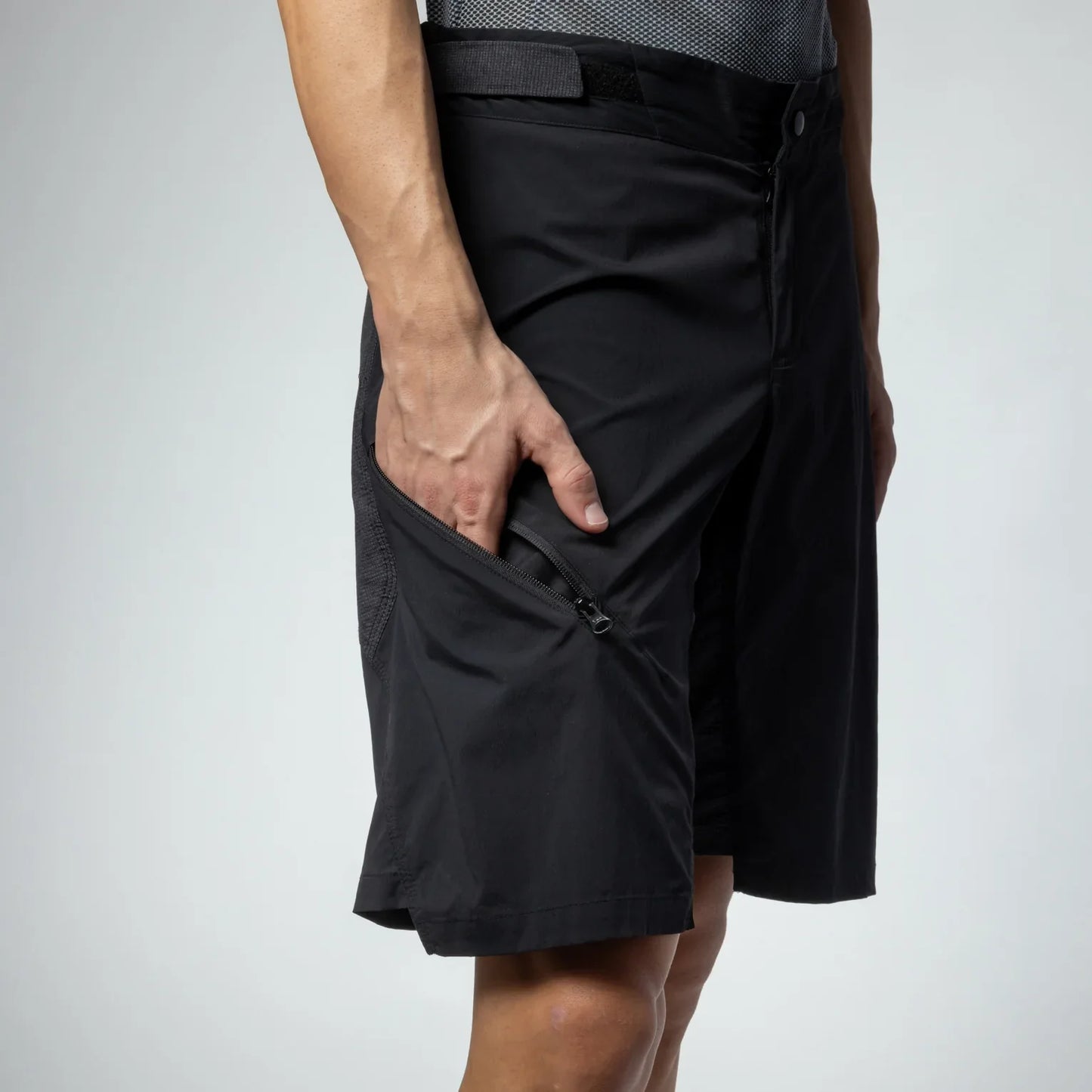 Alè off -road shorts - Gravel Overland 2025