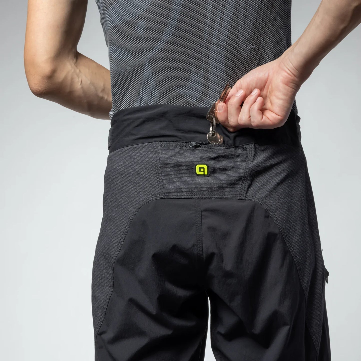 Alè off -road shorts - Gravel Overland 2025