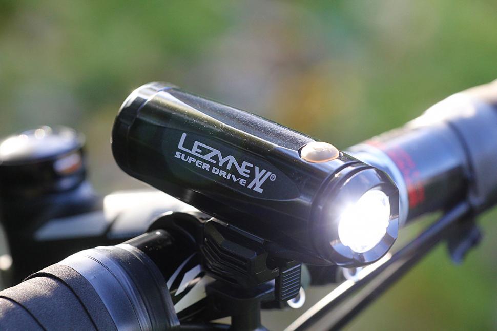 Lezyne Super Drive XL Vorderlicht