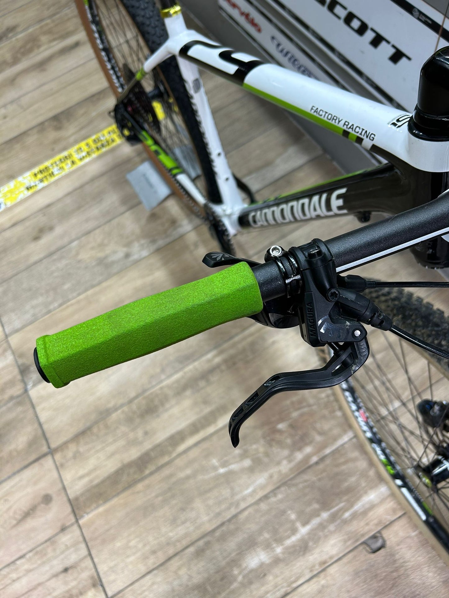 Cannondale F29 Factory Racing Velikost l - Použitá