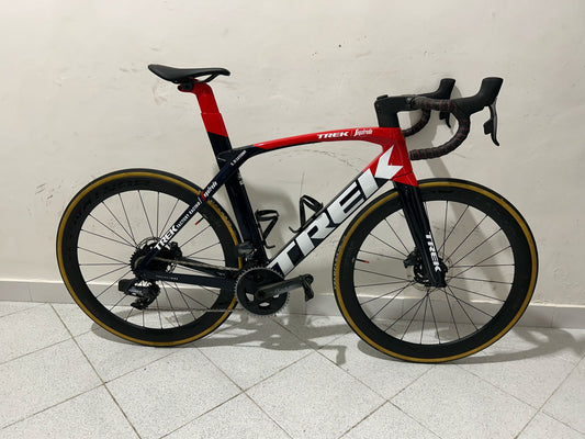 Trek Madone SLR 7 AXS Gen 6 Veľkosť 56 - Používa sa