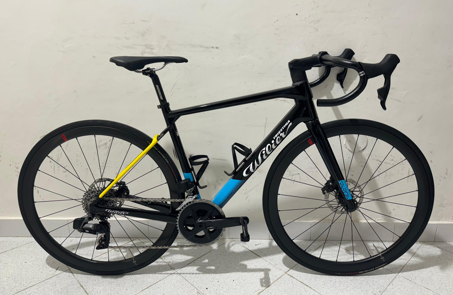 Wilier Garda Disc Axs Størrelse M - Brugt