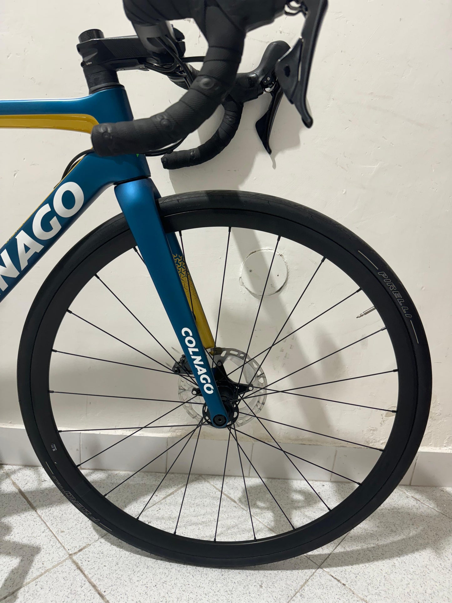 COLNAGO V3 DISC SIZE 48S - použité