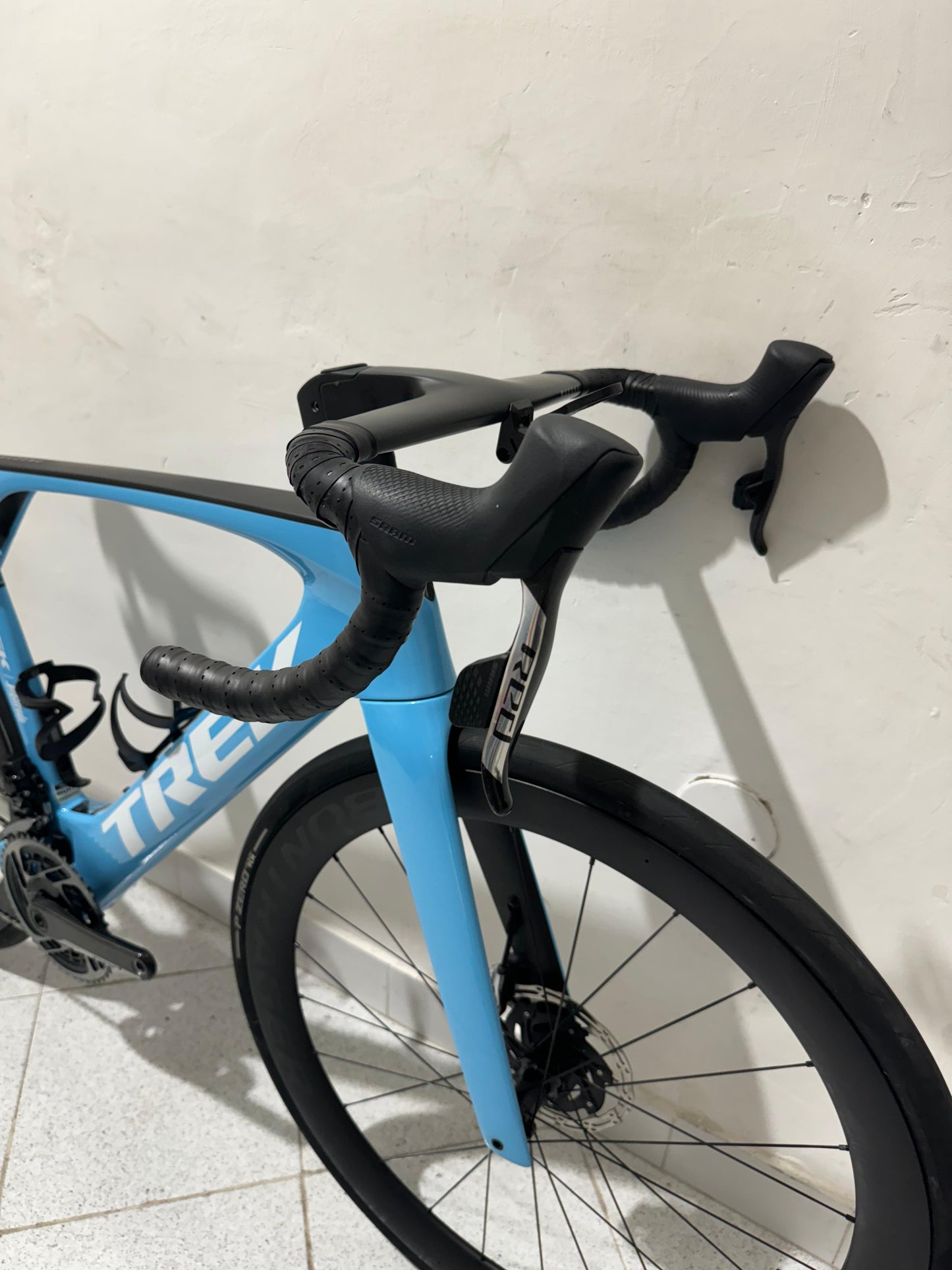 Trek Madone SLR 9 AXS Gen 7 Velikost 56 - Používá se