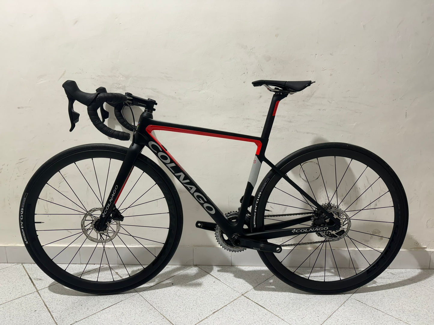 COLNAGO V3 DISC AXS Veľkosť 48s