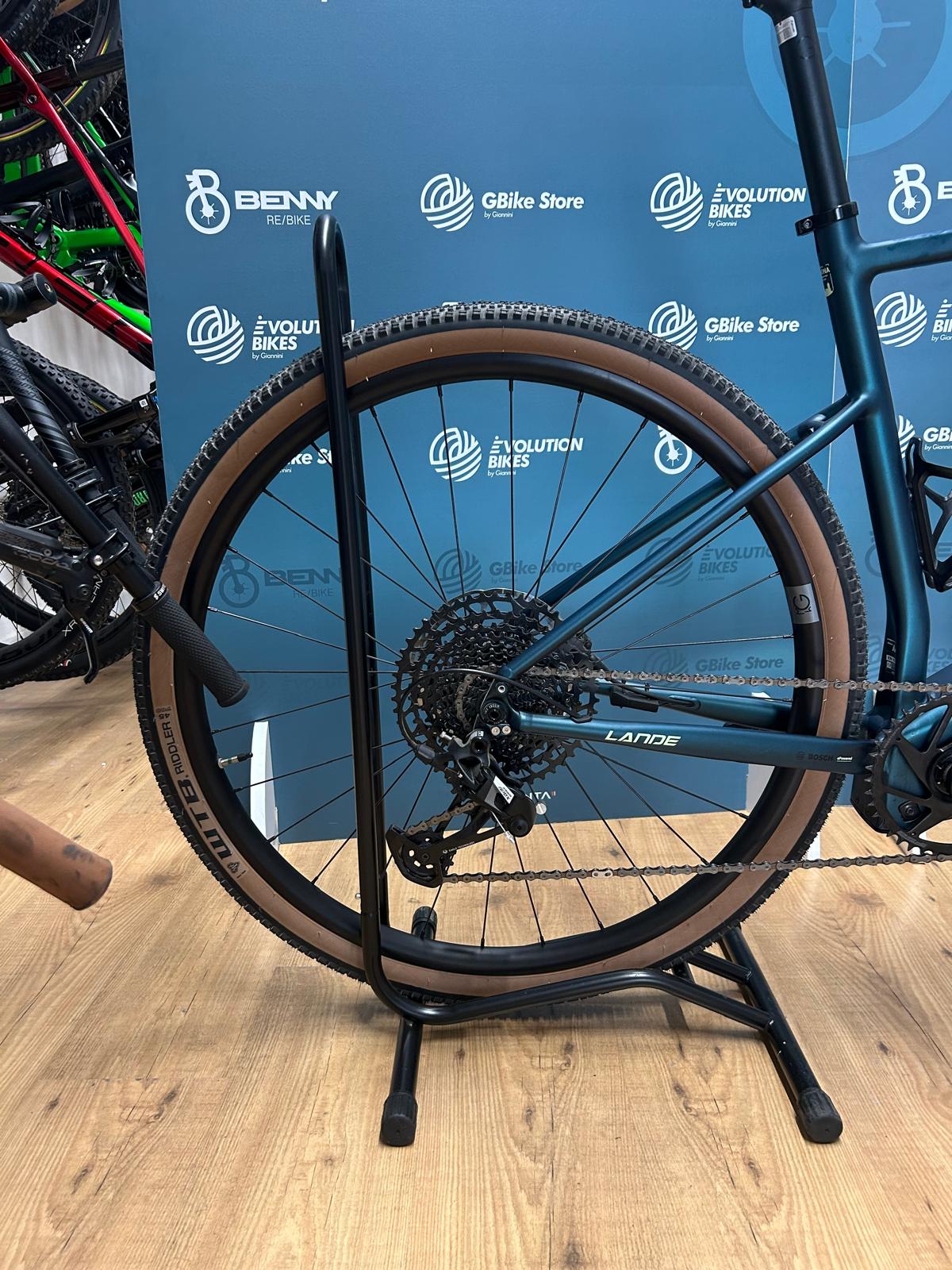 Megamo Lande (25) Größe M - Demo -Test