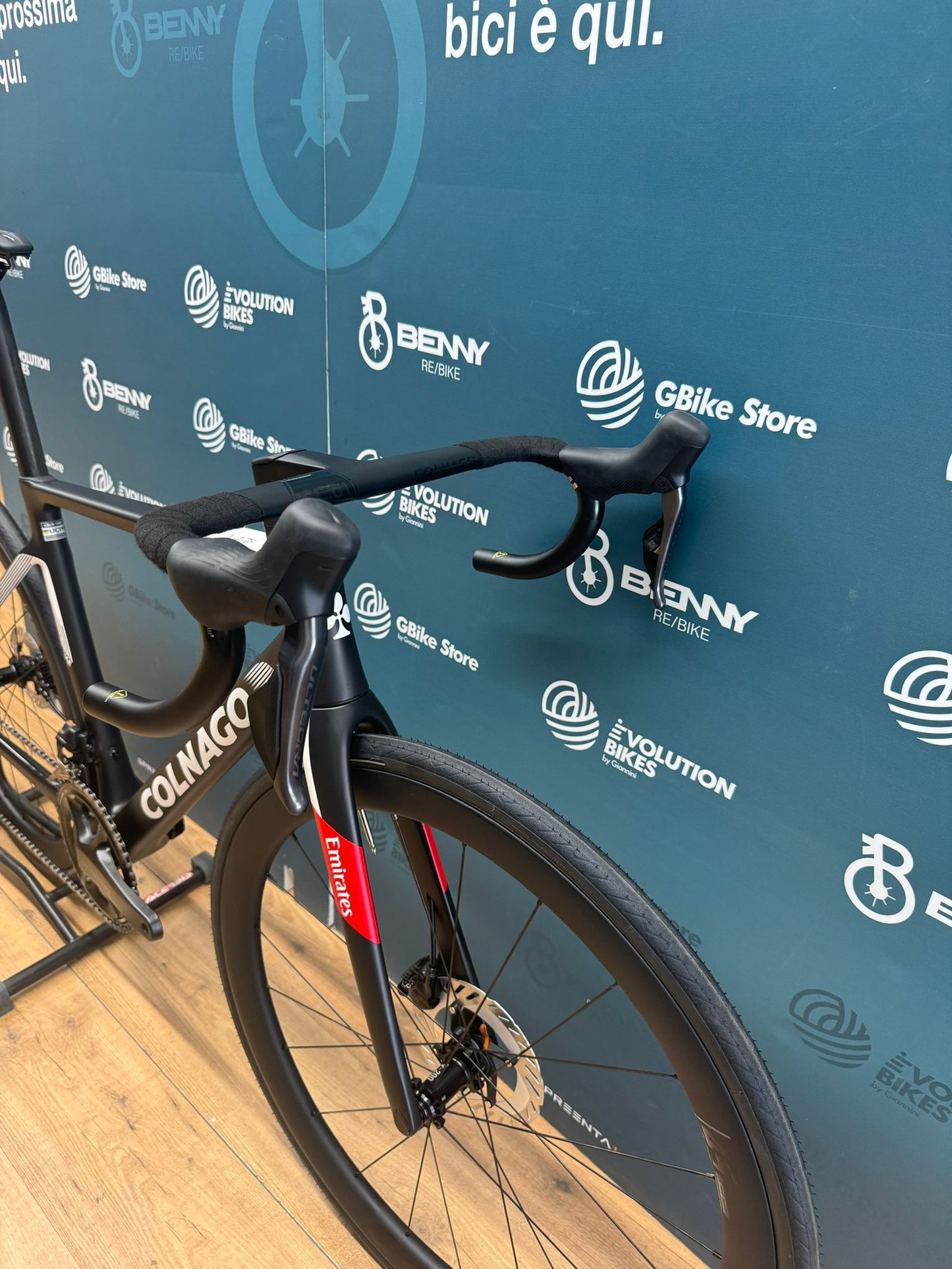 Colnago V4RS EAU Emirates Tamaño 485 - Prueba de demostración