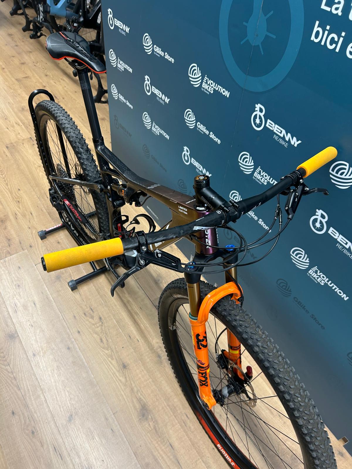 Protek Futura Limited Edition Taglia L - Usata