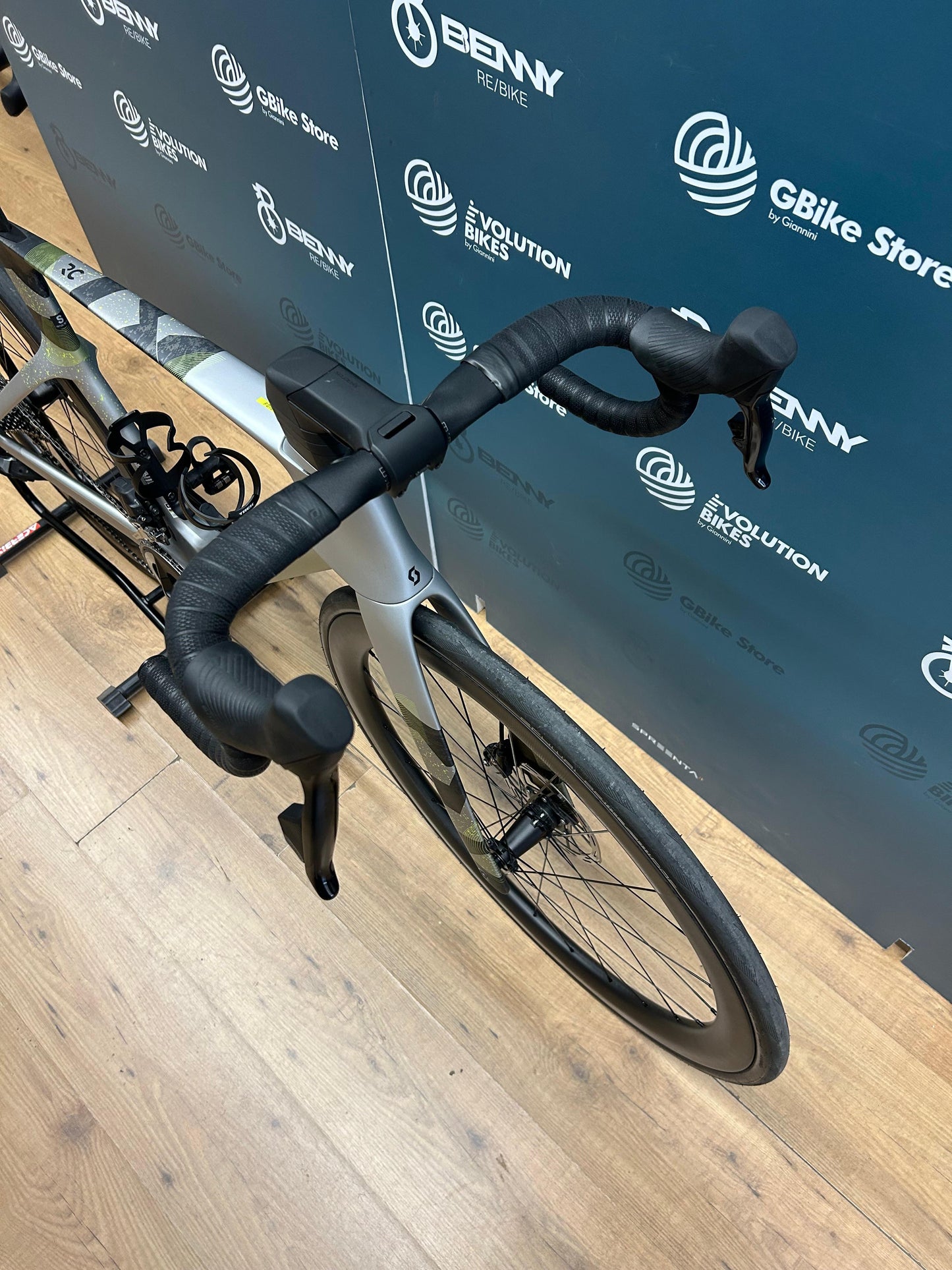 Scott Foil RC 30 Axs (ruedas de actualización) Tamaño S - Usado