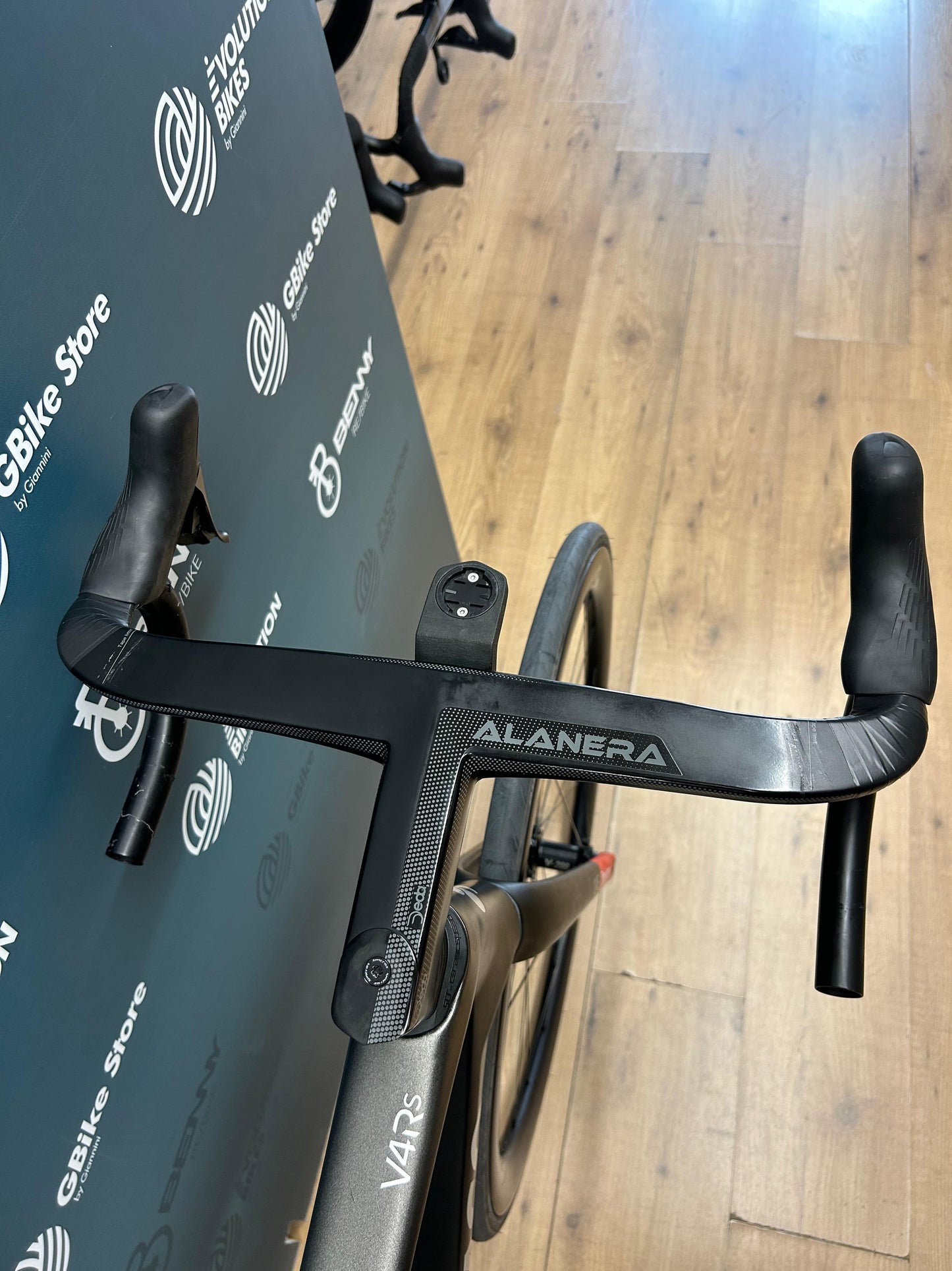 Colnago V4RS UAE Emirates Taglia 510 - Demo Test