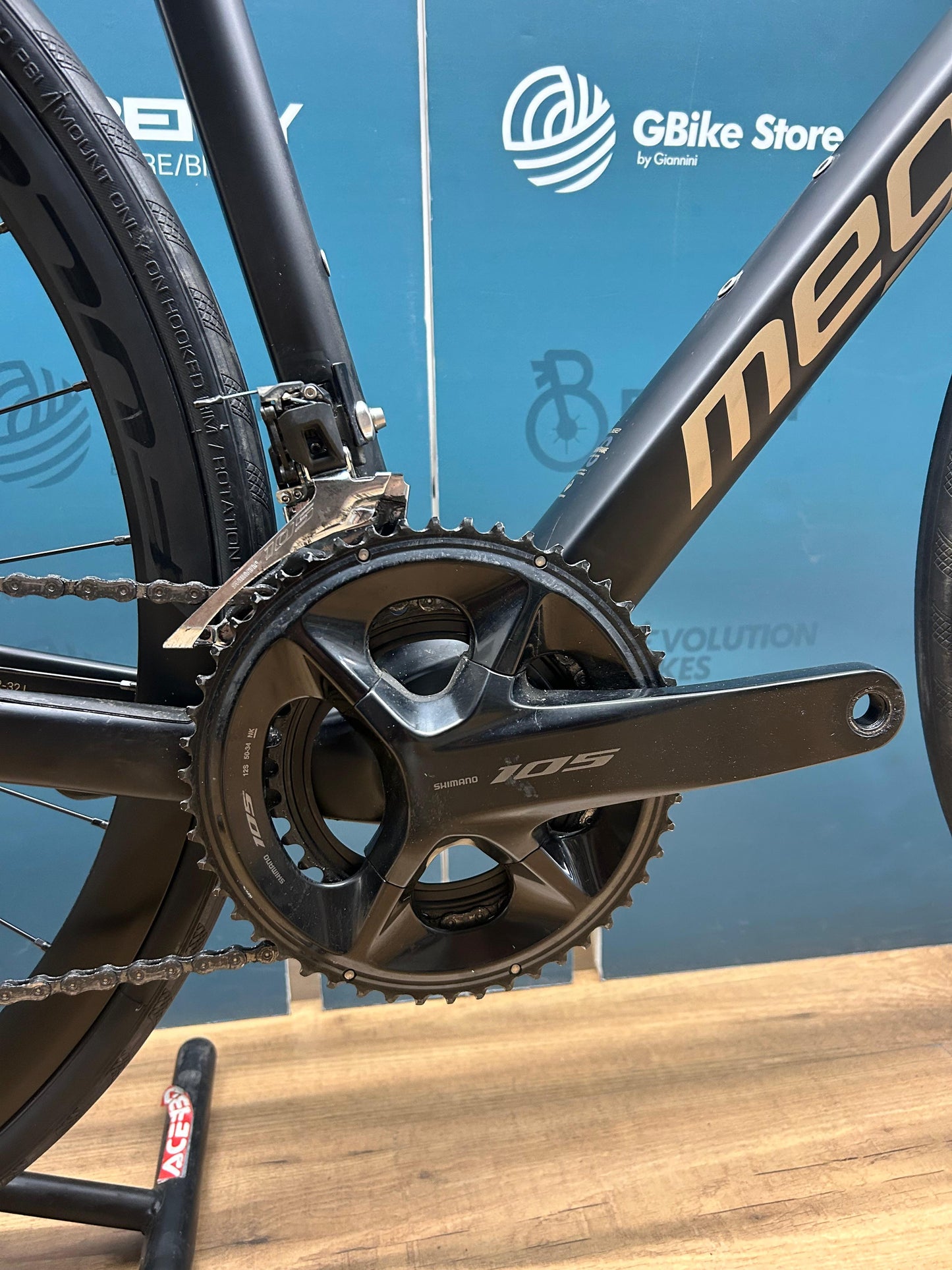 Megamo raise  Size S - Used