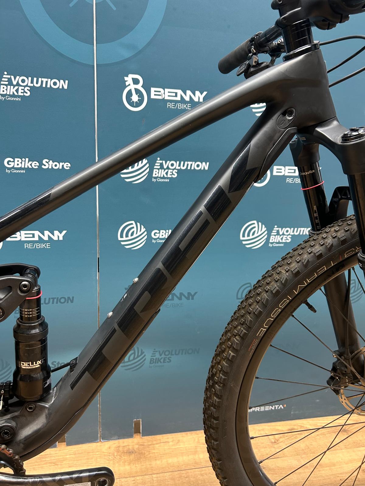 Trek Top Fuel AXS Taglia M - Usata