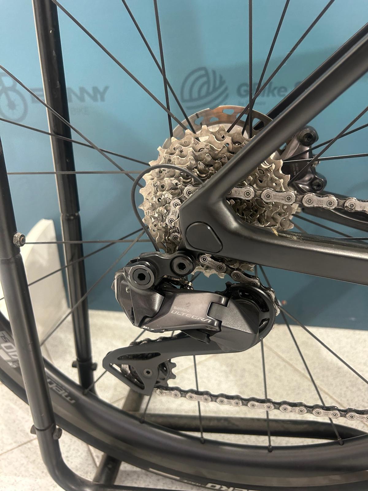 Colnago V4RS UAE Emirates Size 45.5 - Used