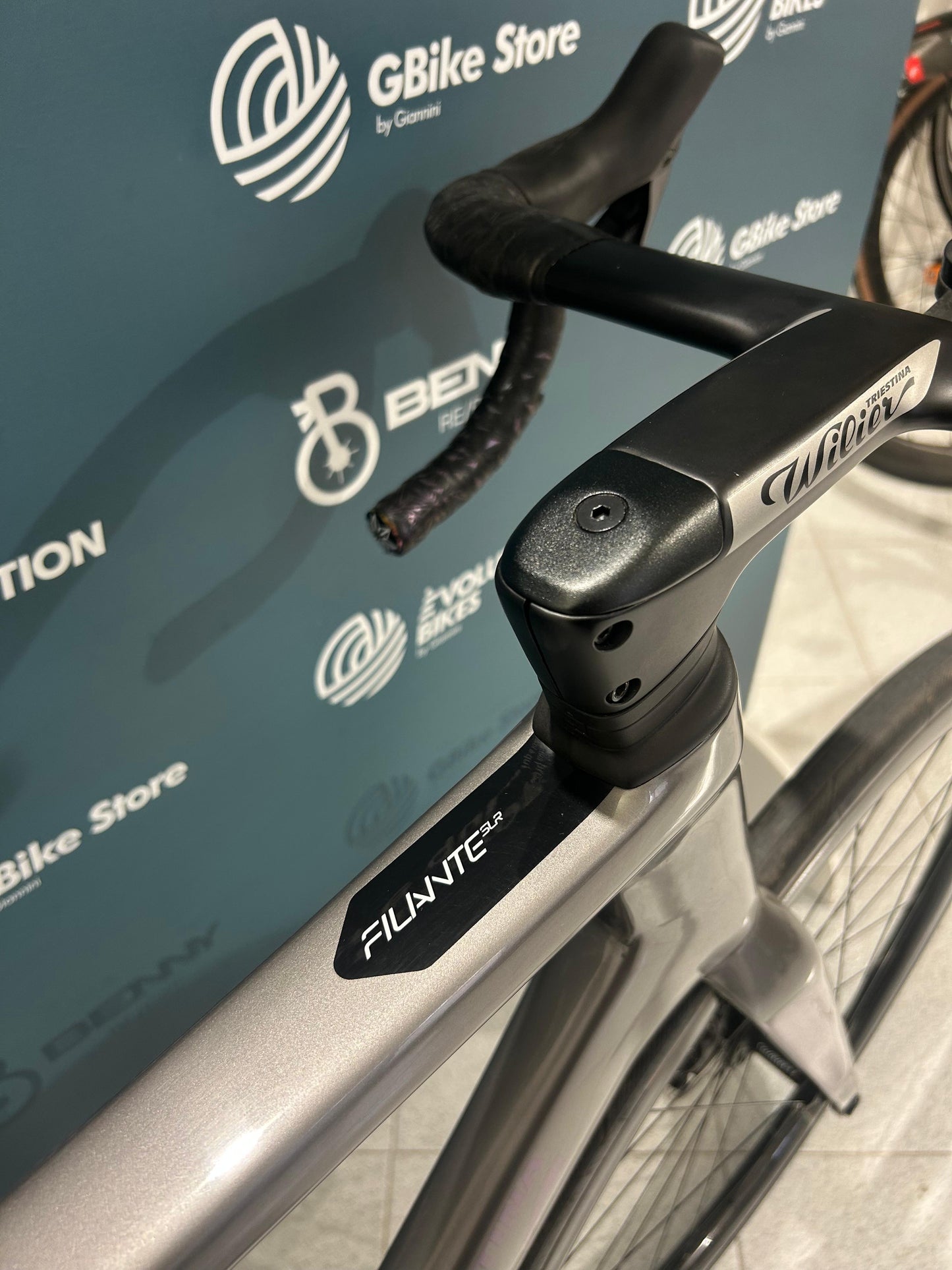 Wilier Udoskonalony rozmiar lustrzanki XL