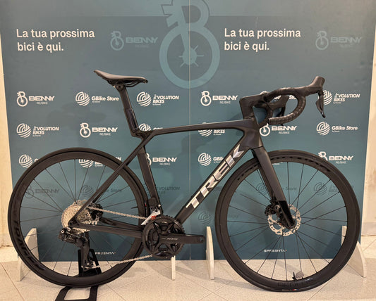 Trek Madone SL 6 8 stycznia 2025 r. Rozmiar ML – wersja demonstracyjna