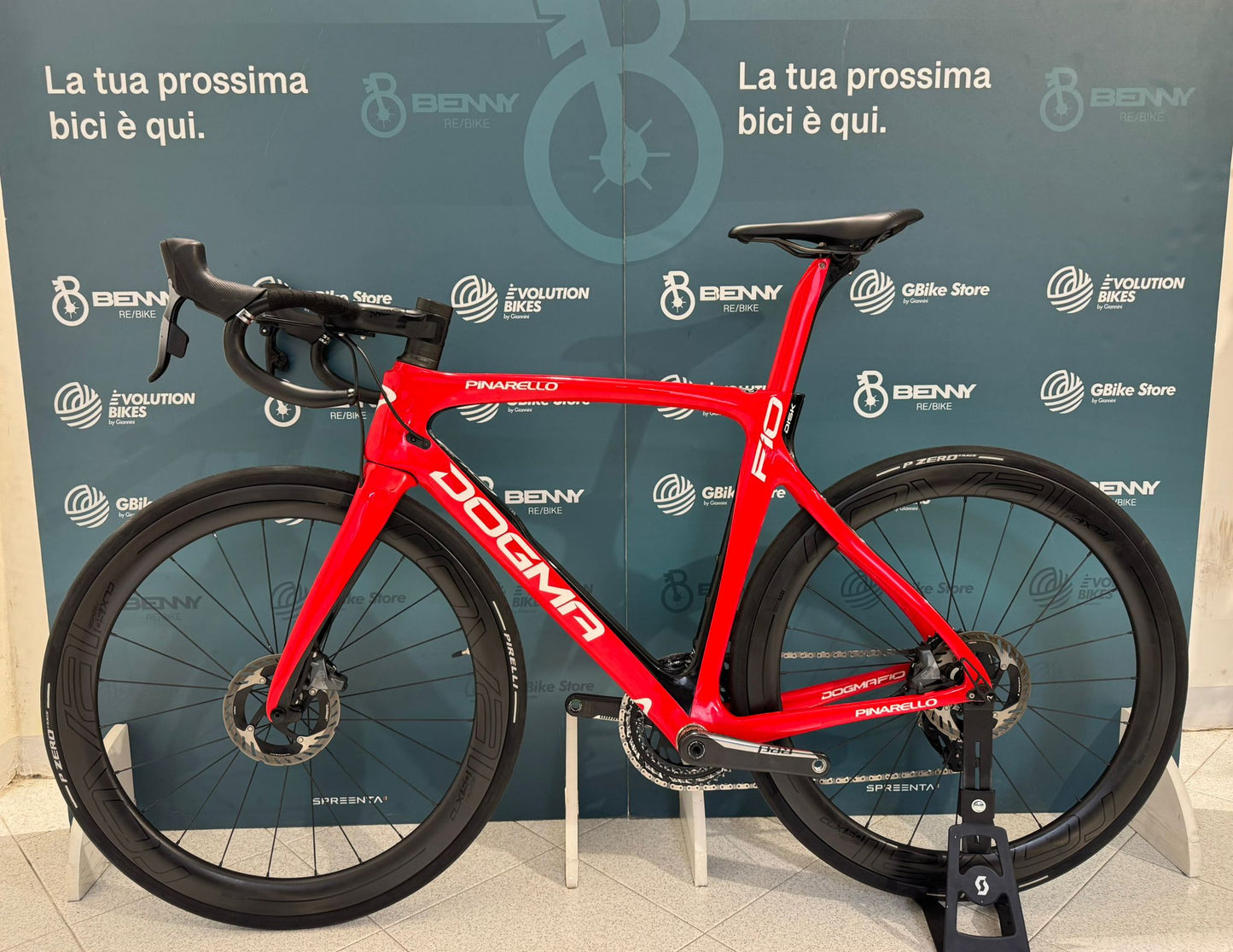 Pinarello Dogma F10 Disc AXS rozmiar 54 - Używany