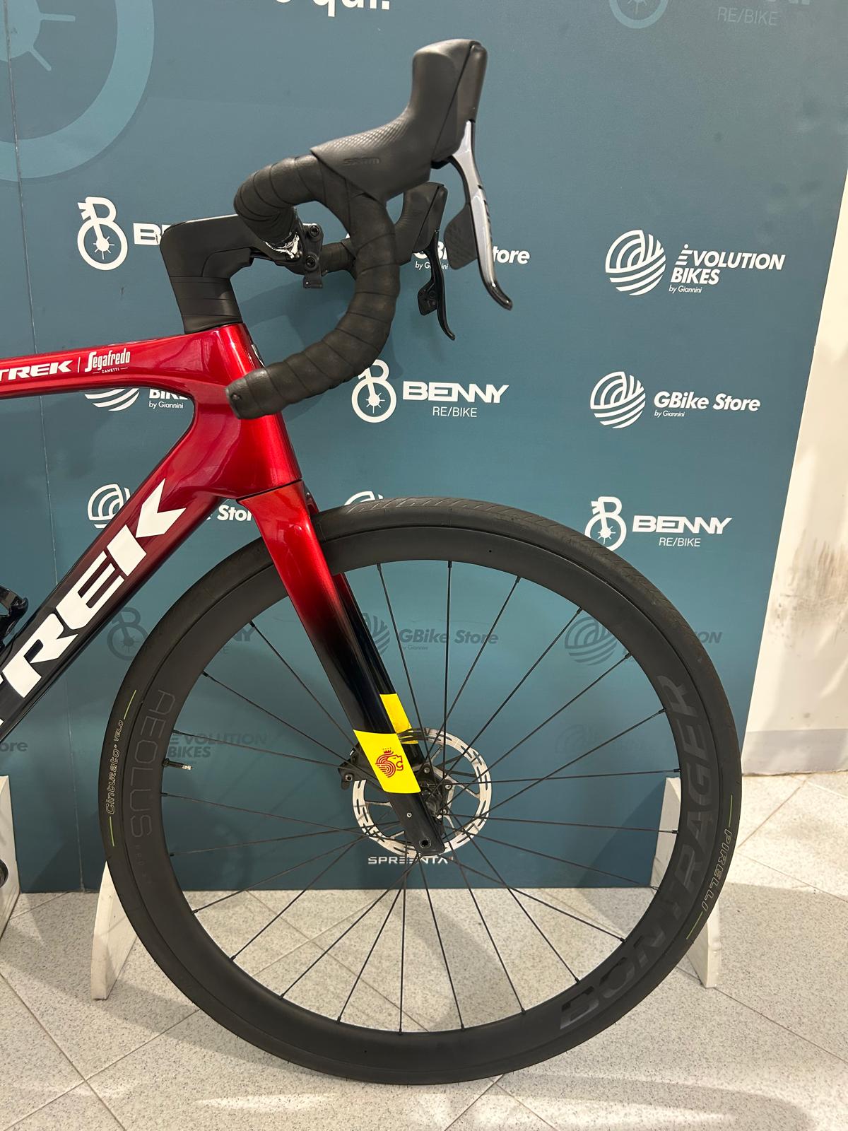 Trek Domane SLR 7 AXS RD-BL Taglia 54 - Usata