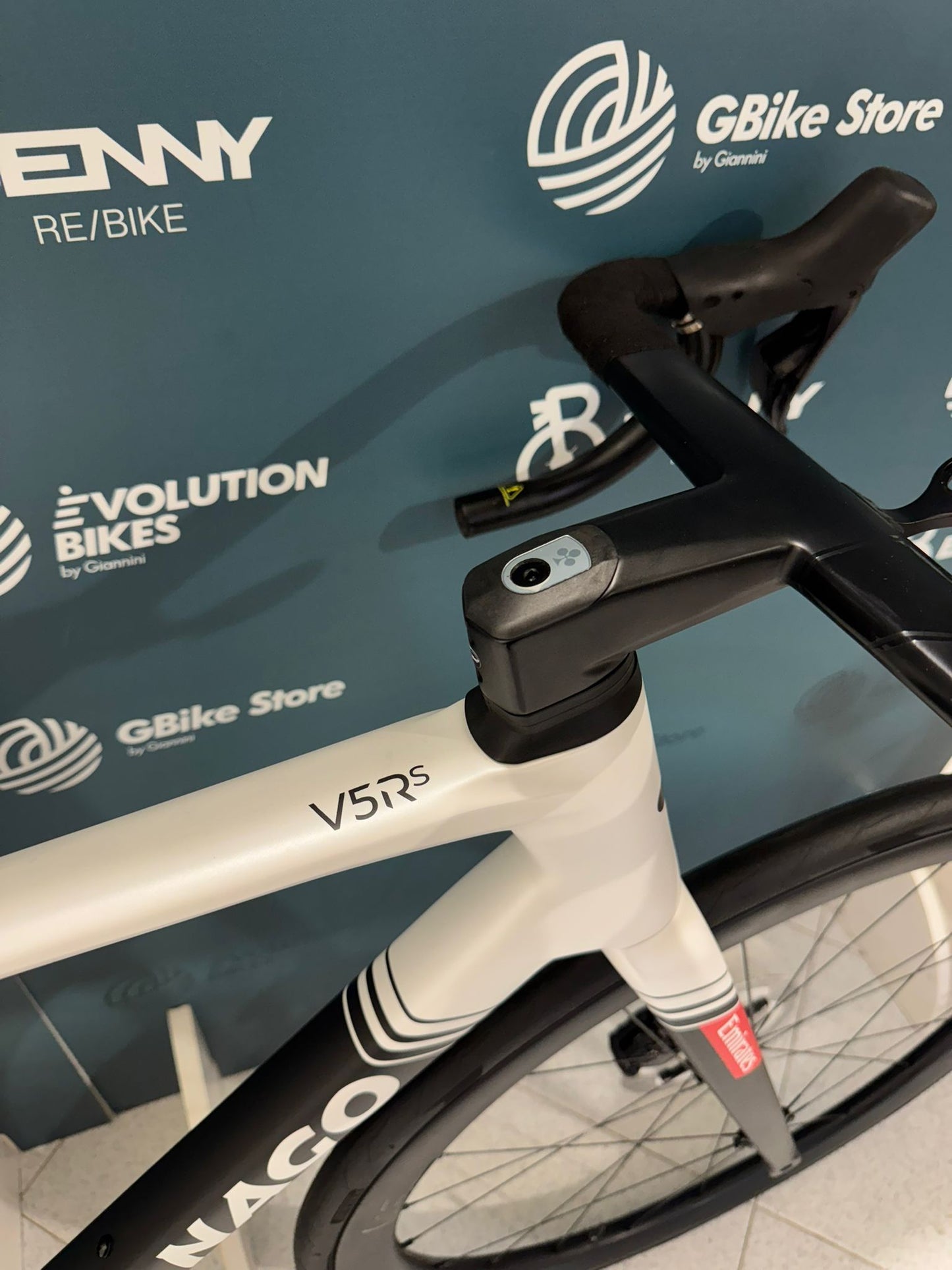 Colnago V5RS Ultegra Di2 R8170 SC45 Taille 510 - Démo