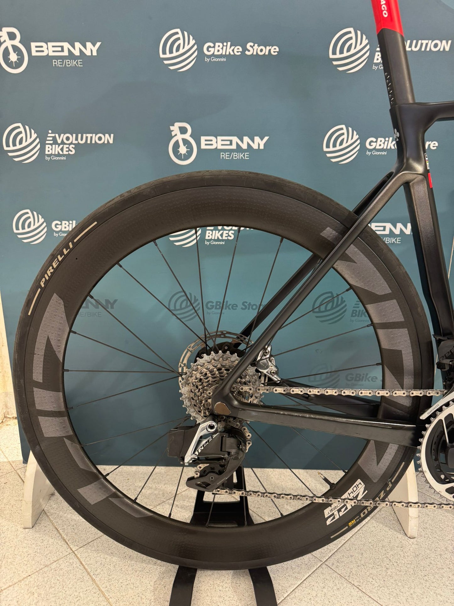 Colnago V4Rs AXS UAE Emirates Tamaño 510 - Usado