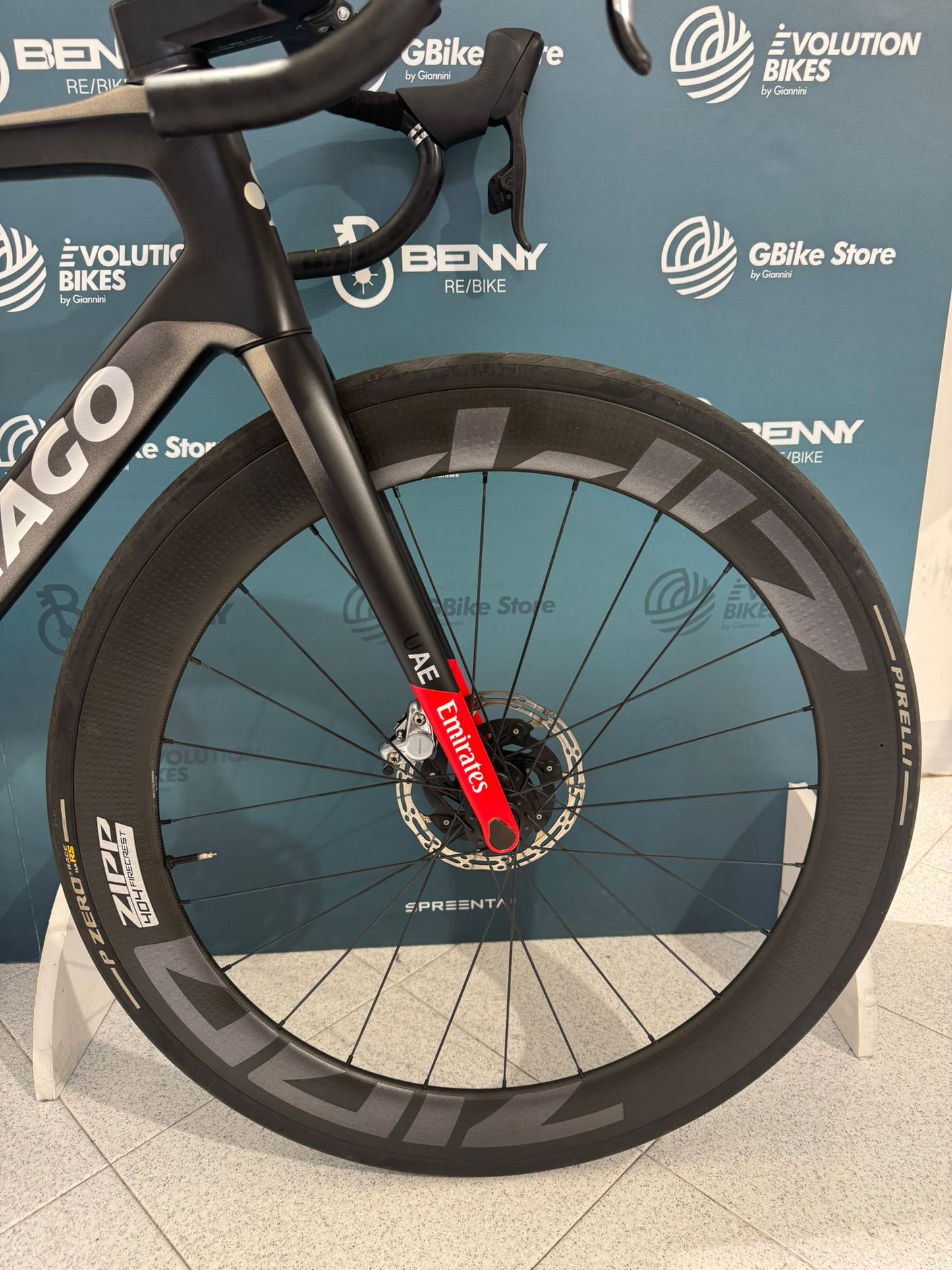 Colnago V4Rs AXS UAE Emirates Tamaño 510 - Usado