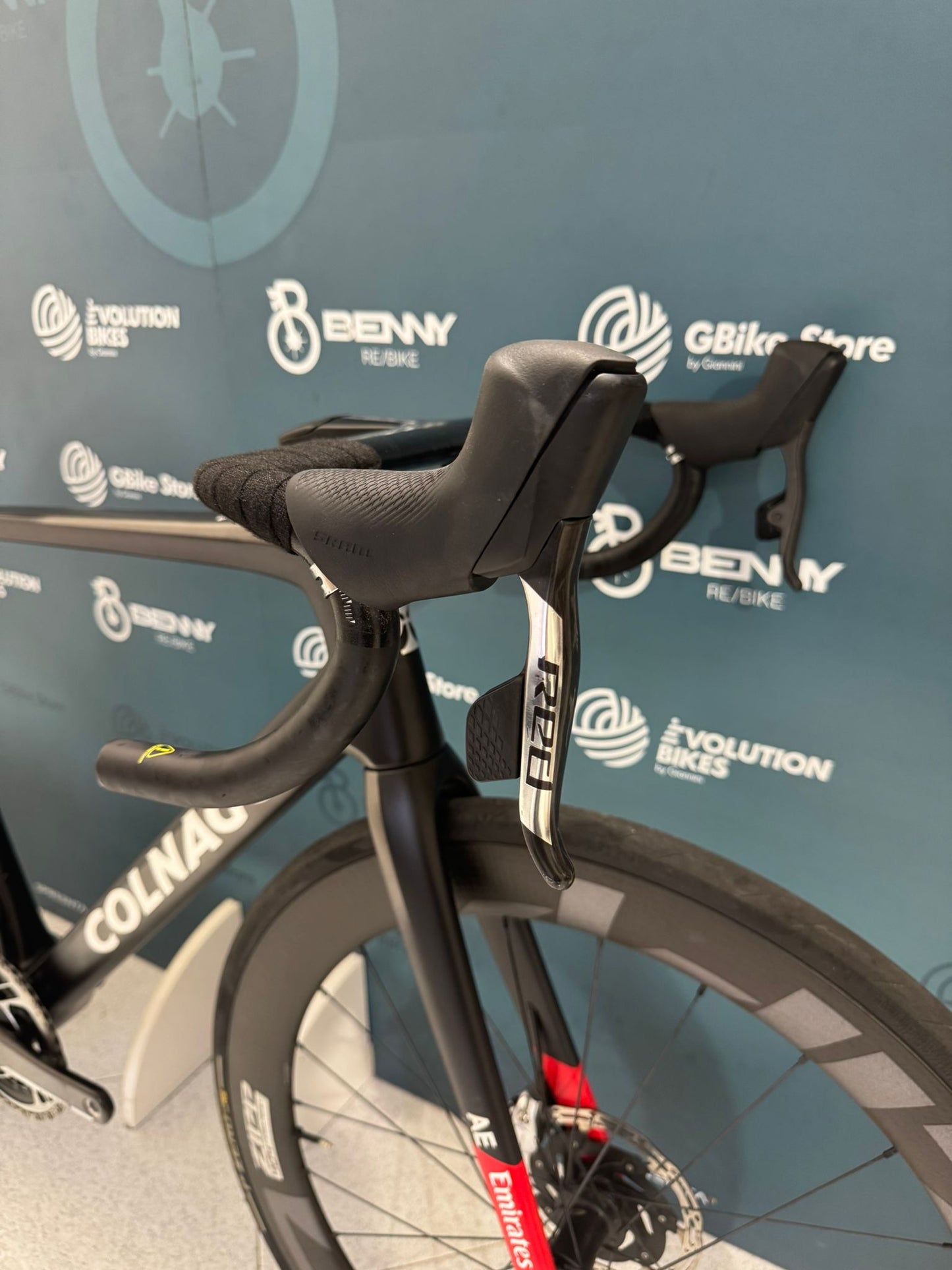 Colnago V4Rs AXS UAE Emirates Tamaño 510 - Usado