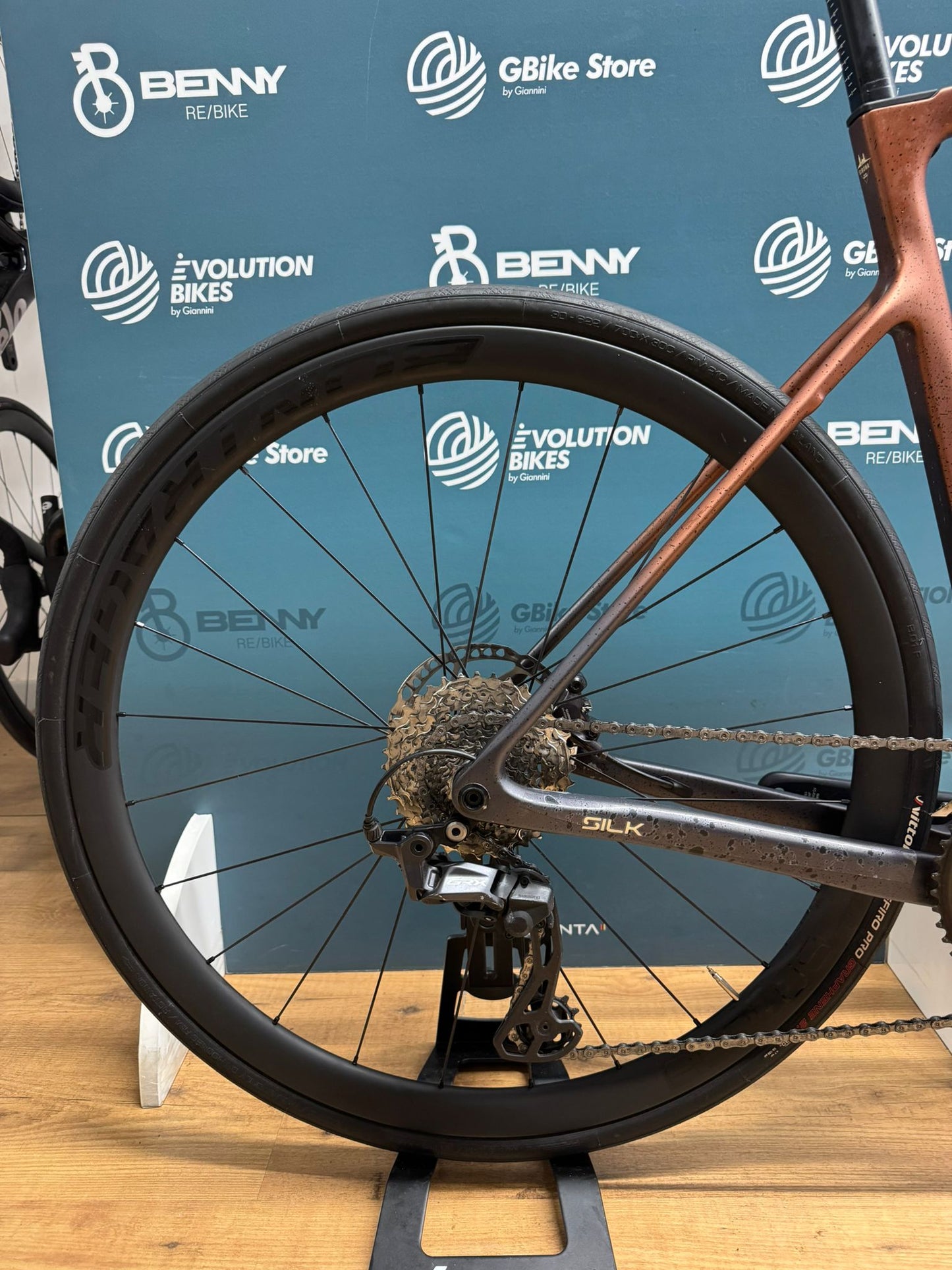 Megamo Seda 08 Talla XL - Usado