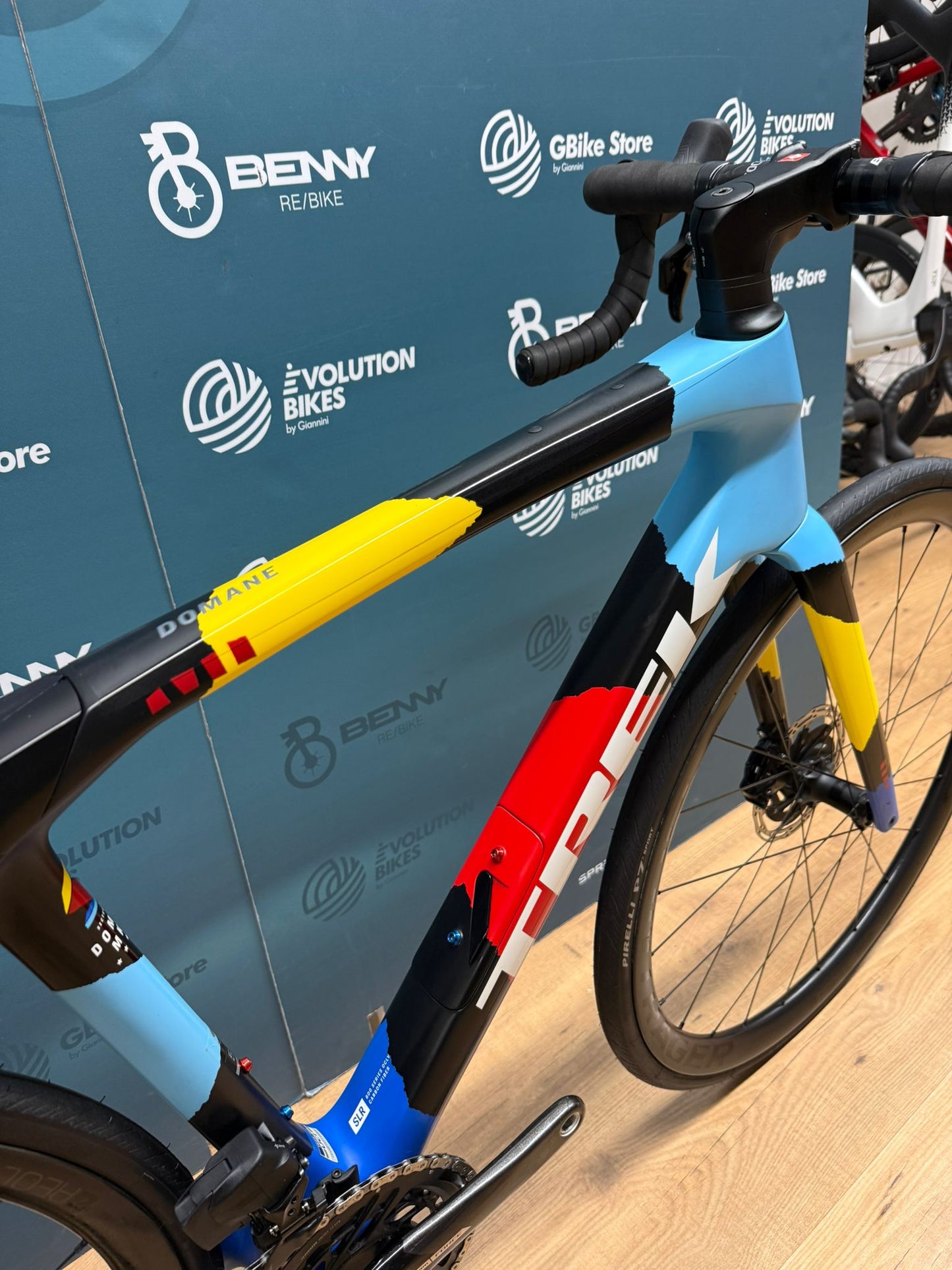 Trek Replika Domane SLR 7 AXS Team, rozmiar 54 - Używana