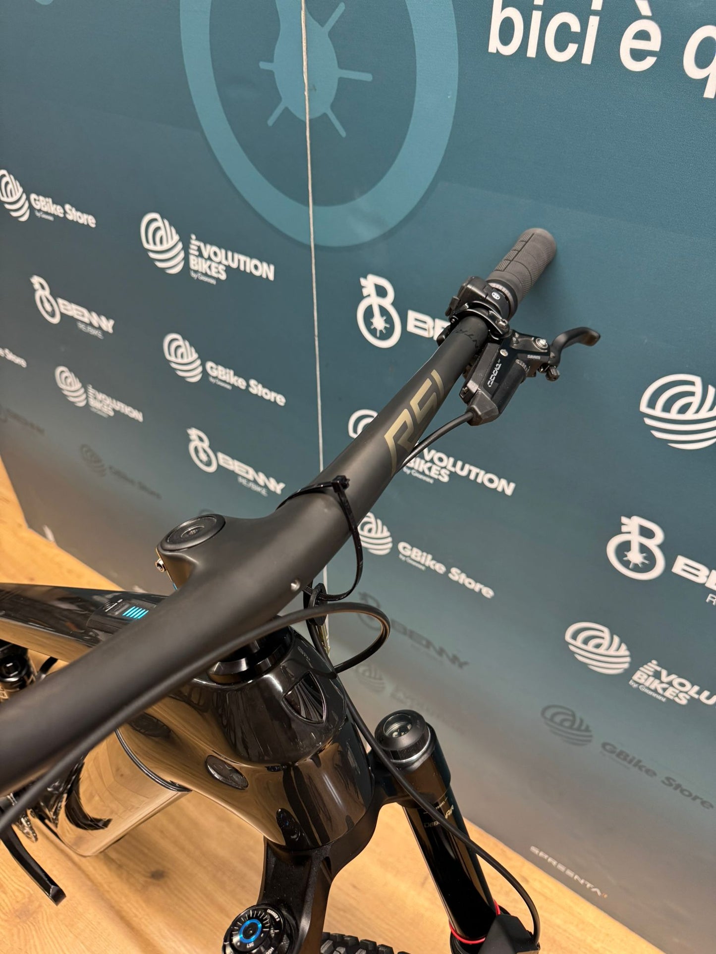 Trek Schiene 9,9 x 0 AXS Größe M - Gebraucht