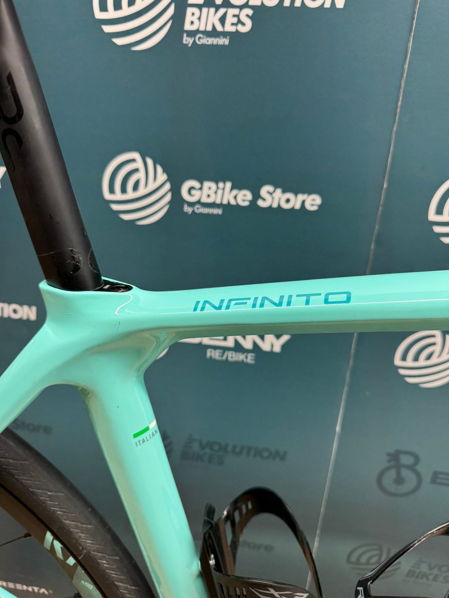 Bianchi Infinito Disc Ultegra Di2 12v Rozmiar 53 - Używany