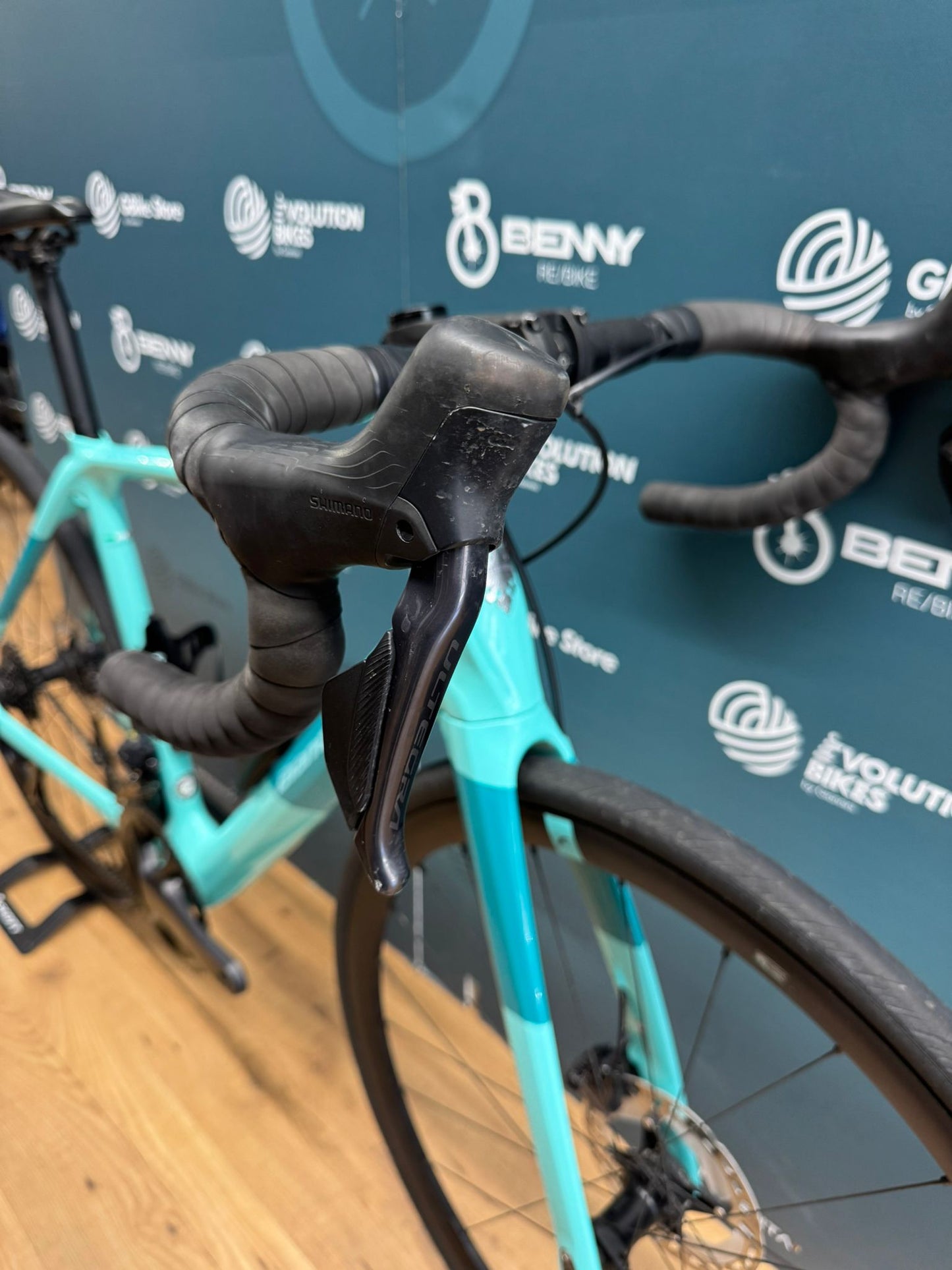 Bianchi Infinito Disc Ultegra Di2 12v Rozmiar 53 - Używany