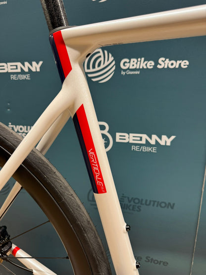 Wilier Verticale Taille du reflex Ultegra Di2 L - Utilisé