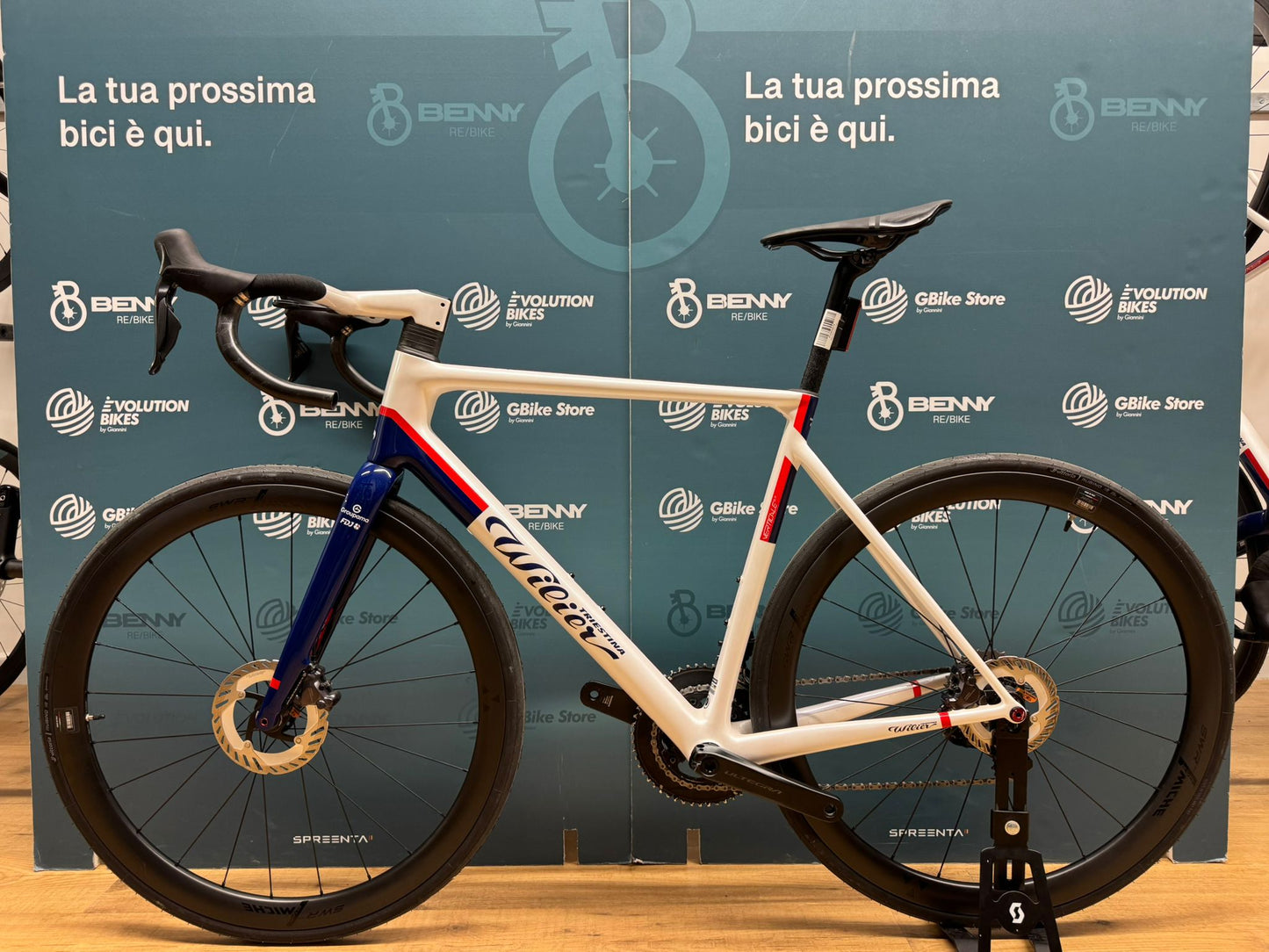 Wilier Verticale Taille du reflex Ultegra Di2 L - Utilisé