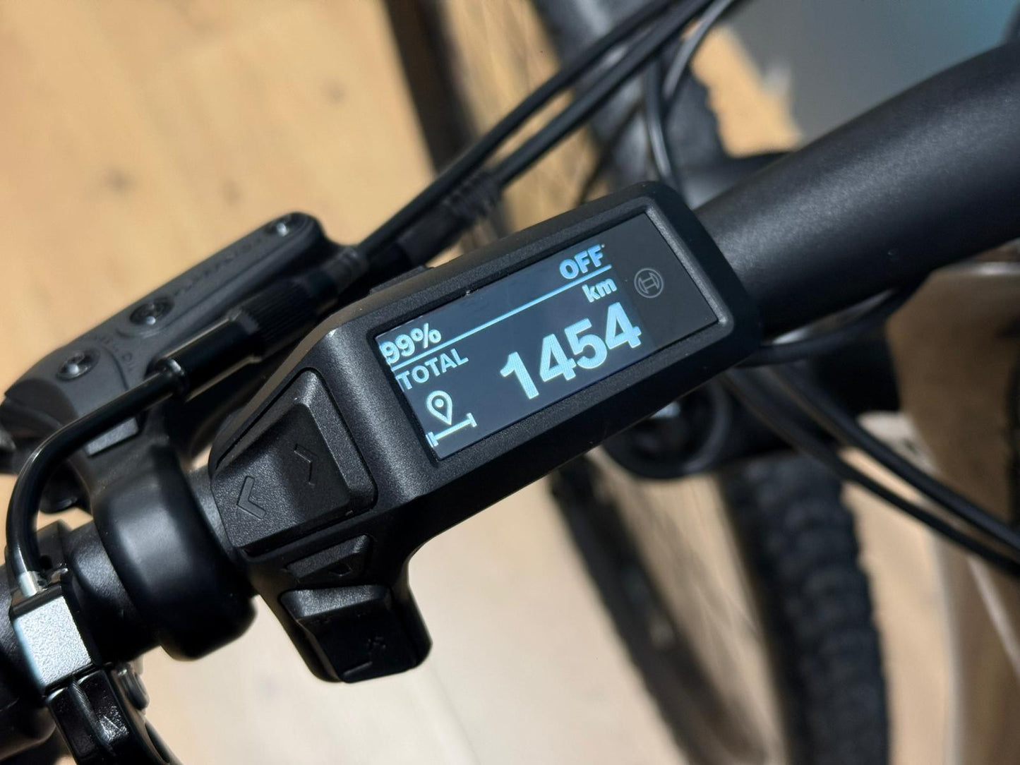 Powerfly+ 4 Gen 5 - DEMO TEST 1454km - Size M