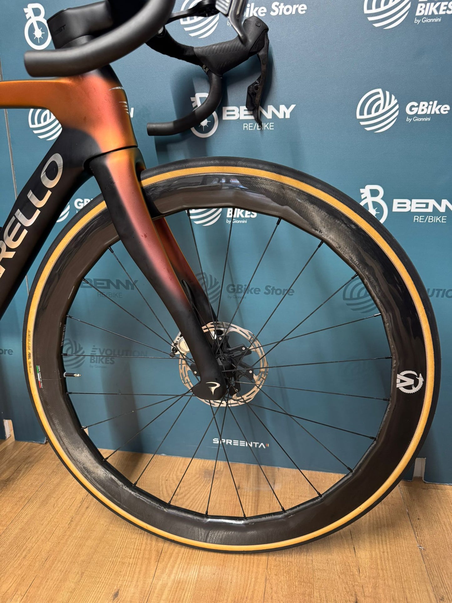 Pinarello Dogma F Rojo E1 AXS 12v Tamaño 51.5 - Usado