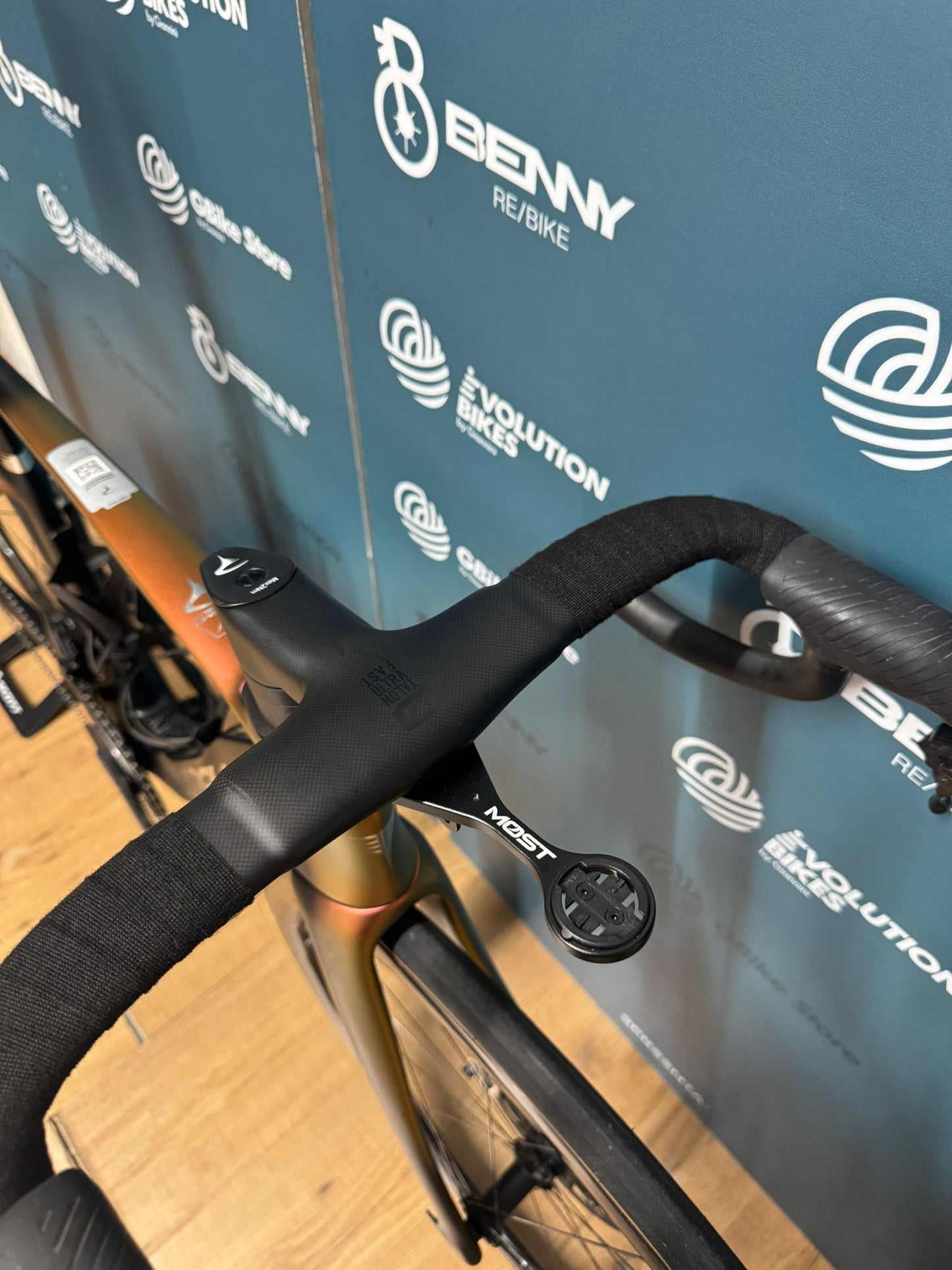 Pinarello Dogma F Rojo E1 AXS 12v Tamaño 51.5 - Usado