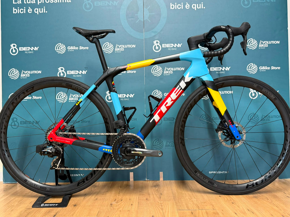 Trek Domane SLR 7 AXS Team Replica size 54 - Used