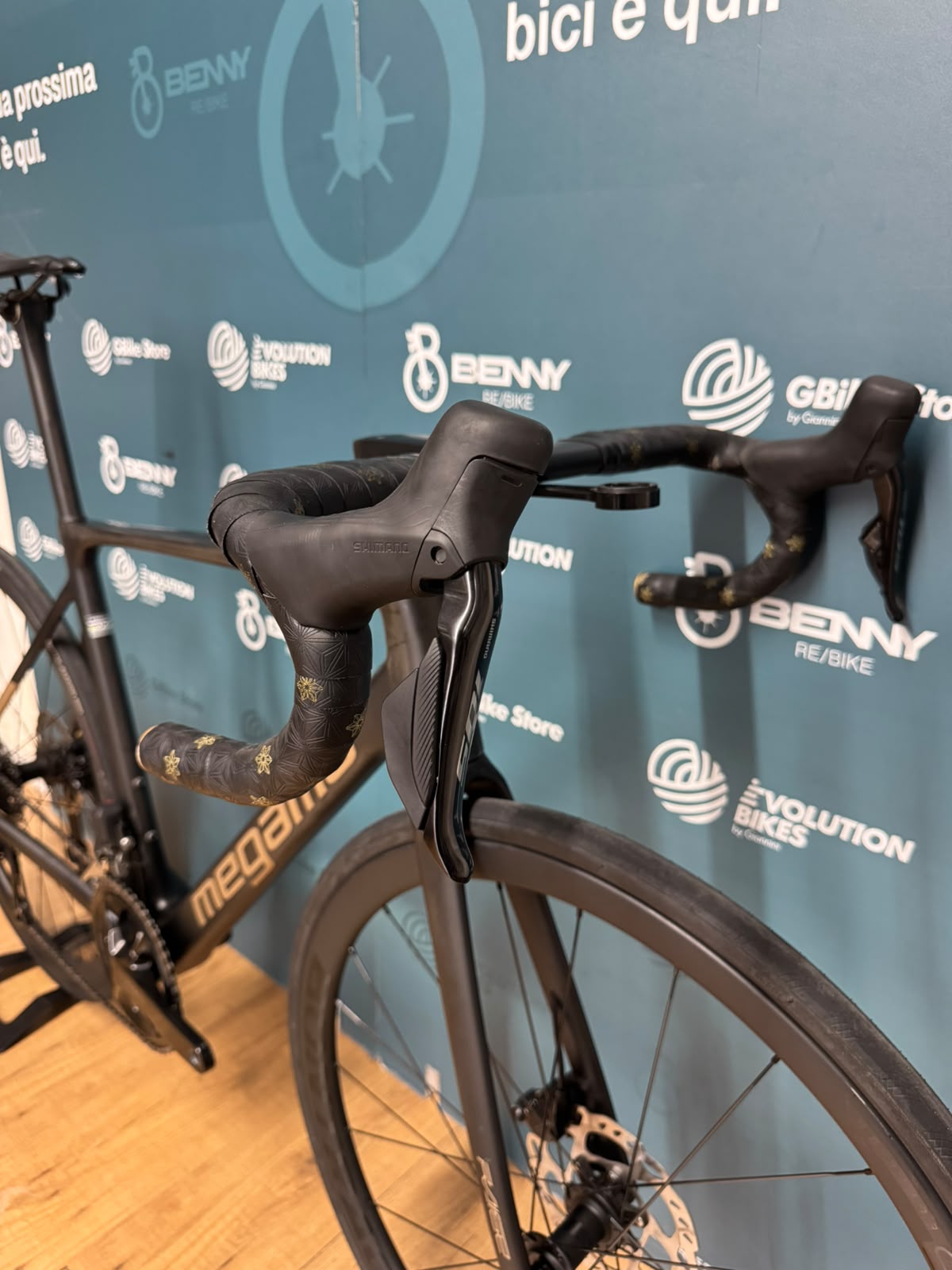 Megamo Raise 15 Disc Di2 Taglia L - Usata