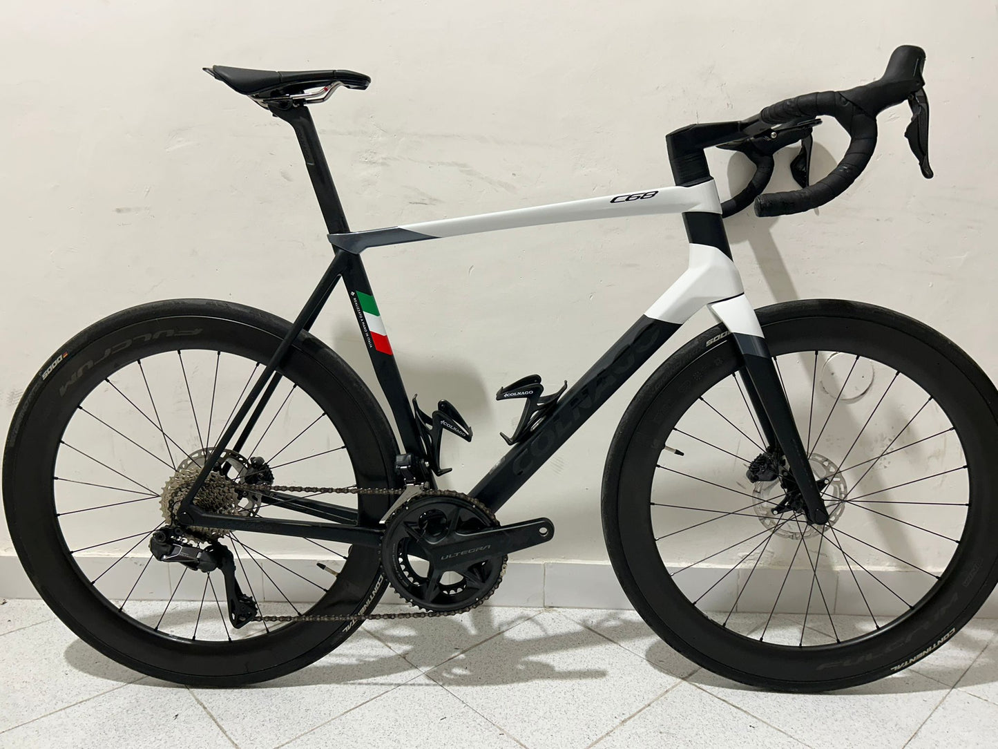 Colnago C68 DISC ULTEGRA DI2 Tamaño 550 - Usado